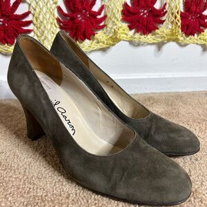 Vintage heels